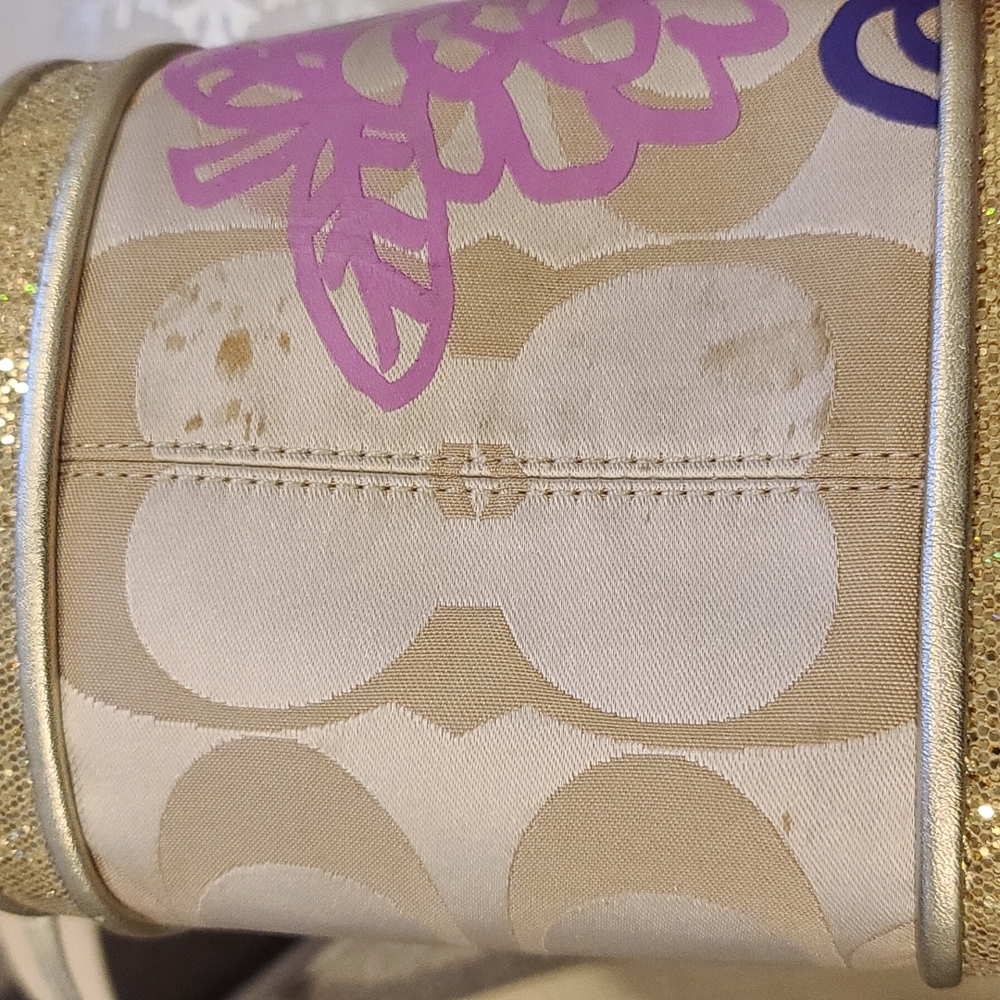 Coach Handbag - Picture 6 of 10